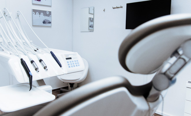 dental treatment chair and tools